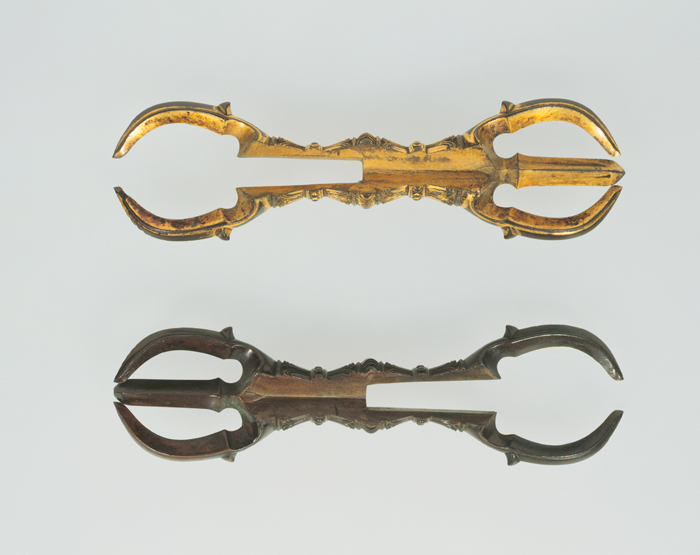 �������܌؋n