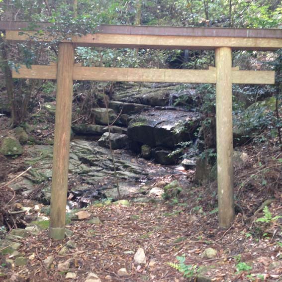 ���_�R�̒���